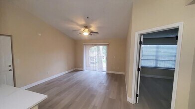 5560 NW 61st St in Coconut Creek, FL - Building Photo - Building Photo