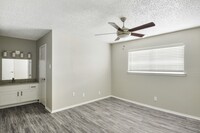 Skyview Apartments photo'