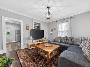 24 E Park Pl in Suffern, NY - Building Photo - Building Photo