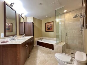 1 W Exchange St, Unit 1702 in Providence, RI - Building Photo - Building Photo