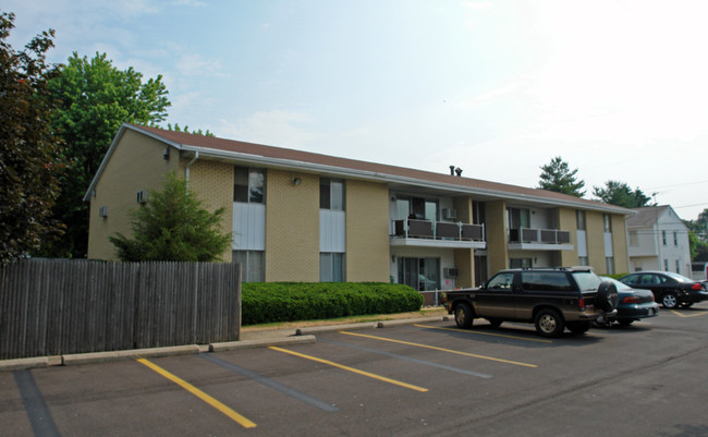 401 Elder Dr in Fairborn, OH - Foto de edificio - Building Photo