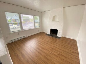 2347-2351 82nd Ave in Oakland, CA - Building Photo - Building Photo
