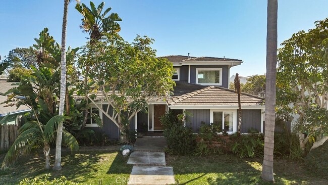 128 Crescent Bay Dr in Laguna Beach, CA - Building Photo - Building Photo