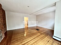 104 Saint Botolph St, Unit 3 in Boston, MA - Building Photo - Building Photo