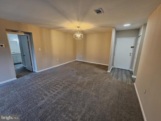 6711 Park Heights Ave in Baltimore, MD - Building Photo - Building Photo