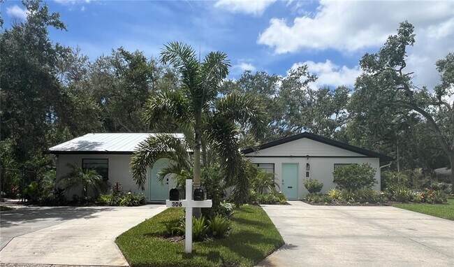 306 19th St E in Bradenton, FL - Building Photo - Building Photo