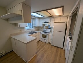 1307 Eastside St NE in Olympia, WA - Building Photo - Building Photo