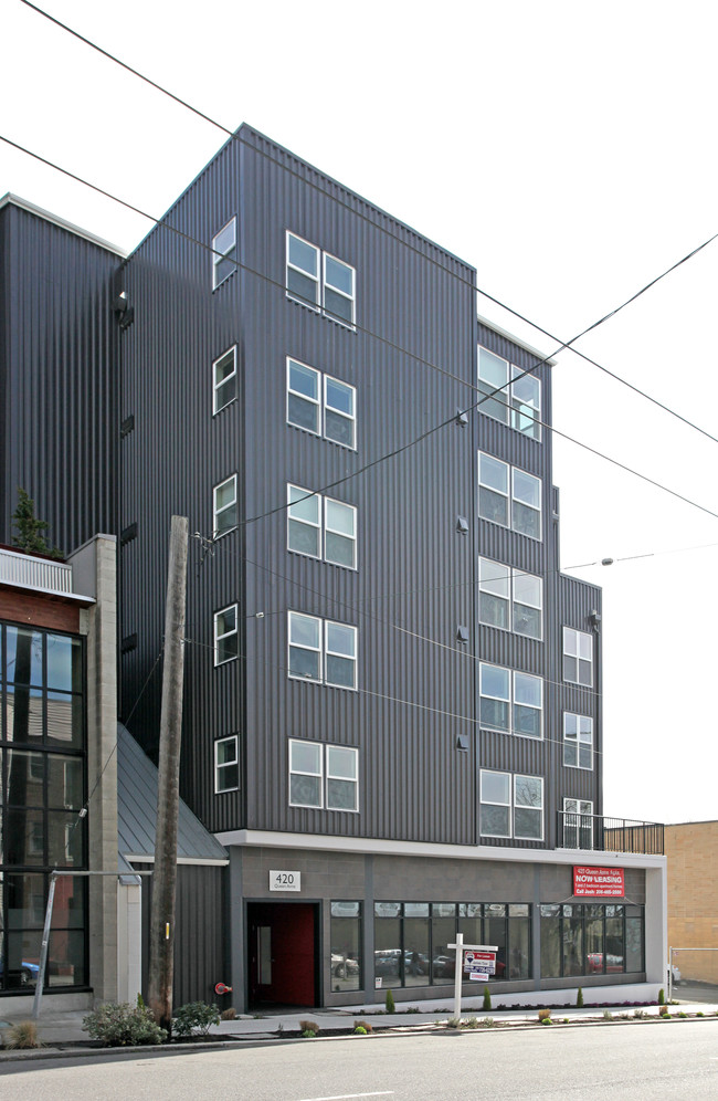 View 420 in Seattle, WA - Foto de edificio - Building Photo