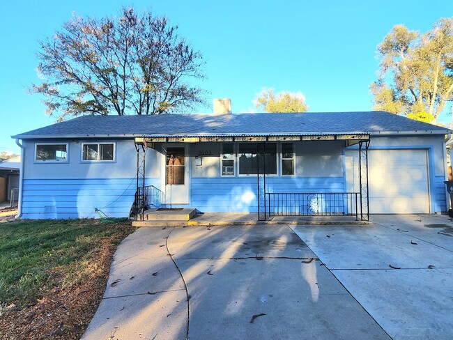 property at 1603 Iroquois Rd