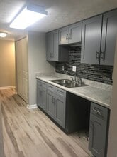 Aspen Woods in Decatur, GA - Building Photo - Building Photo