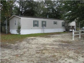 5 Unit Mobile Home Park in Panama City, FL - Building Photo - Building Photo