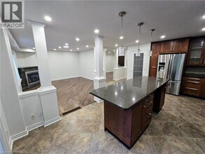 157 Langlaw Dr in Cambridge, ON - Building Photo - Building Photo