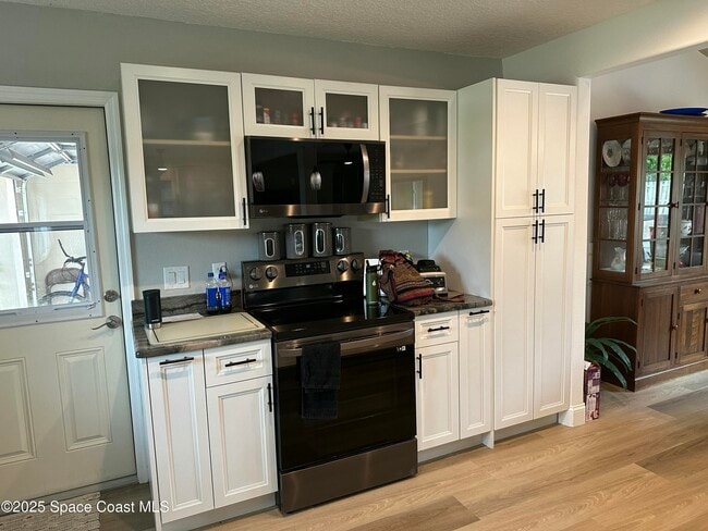 574 Dianne Dr in Melbourne, FL - Building Photo - Building Photo