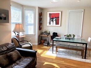 18 Plymouth St in Cambridge, MA - Building Photo - Building Photo