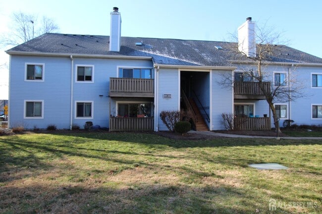 property at 2202 Aspen Dr