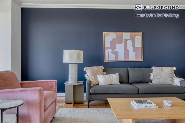 985 5th Ave in New York, NY - Building Photo - Building Photo