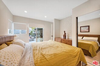 380 Tamarac Dr in Pasadena, CA - Building Photo - Building Photo