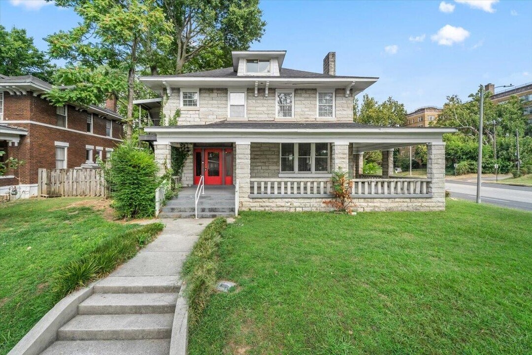 196 N McNeil St in Memphis, TN - Building Photo