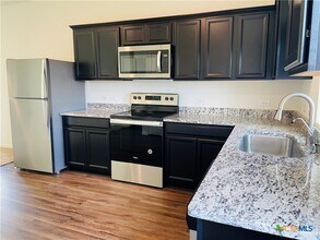 532 Peony Ct in Jarrell, TX - Building Photo - Building Photo