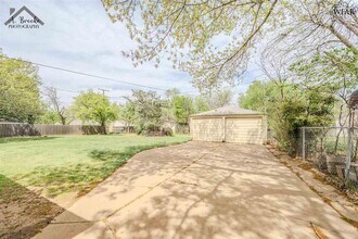 1634 Ardath Ave in Wichita Falls, TX - Foto de edificio - Building Photo