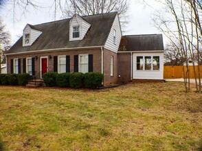 1116 Barnes St in Reidsville, NC - Foto de edificio - Building Photo