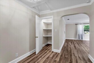 828 22nd Ave N in St. Petersburg, FL - Foto de edificio - Building Photo