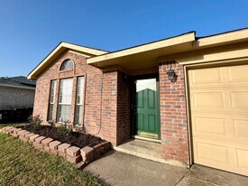 6805 Millwood St in Fort Worth, TX - Building Photo