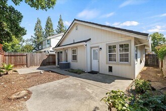 7261 Harbor Way in Granite Bay, CA - Building Photo - Building Photo