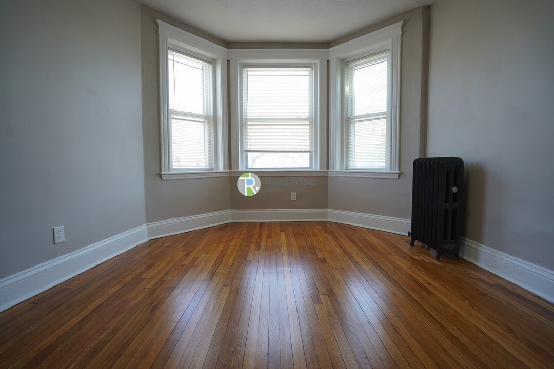 79 Gordon St in Boston, MA - Building Photo