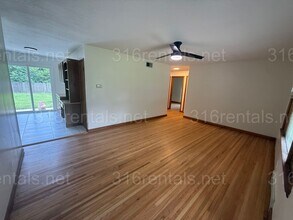 2326 S Fountain St in Wichita, KS - Building Photo - Building Photo