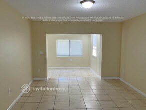 2630 NW 83rd Ave in Sunrise, FL - Foto de edificio - Building Photo