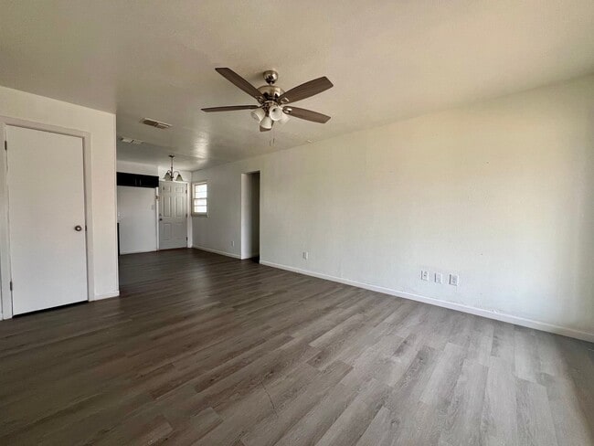 704 Yucca Ln in Brownfield, TX - Building Photo - Building Photo