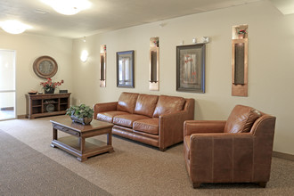 Highland Shores Apartments in Chaska, MN - Building Photo - Interior Photo