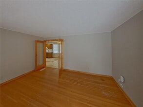 2605 Eastman Dr in St. Paul, MN - Building Photo - Building Photo