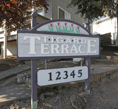 Tigard Terrace Apartments in Tigard, OR - Building Photo - Building Photo