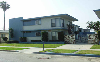 2616-2700 W El Segundo Blvd Apartments