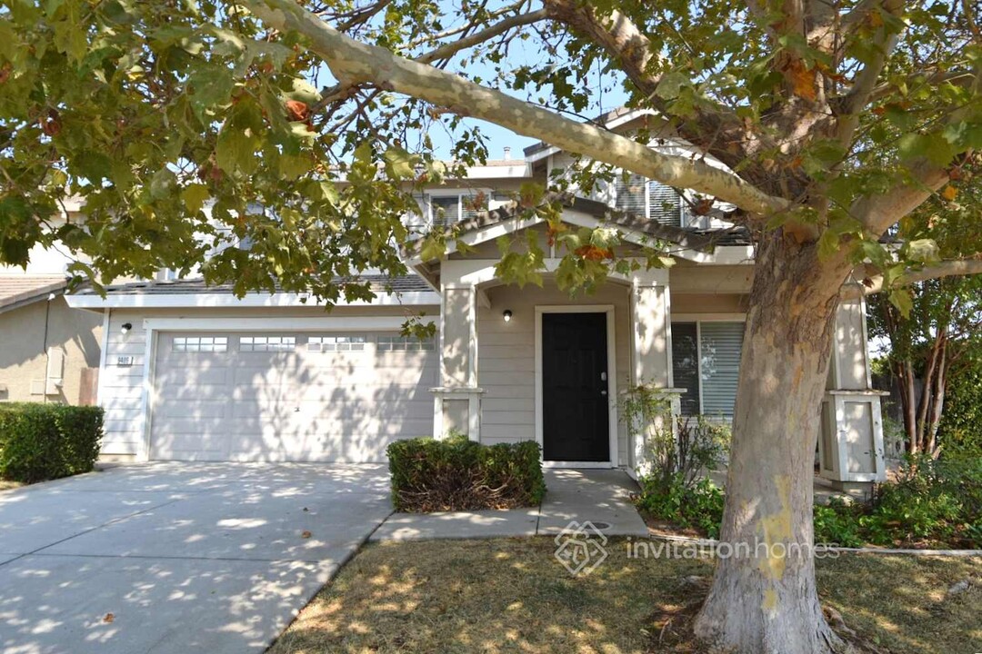 9409 Stone Springs Dr in Elk Grove, CA - Building Photo