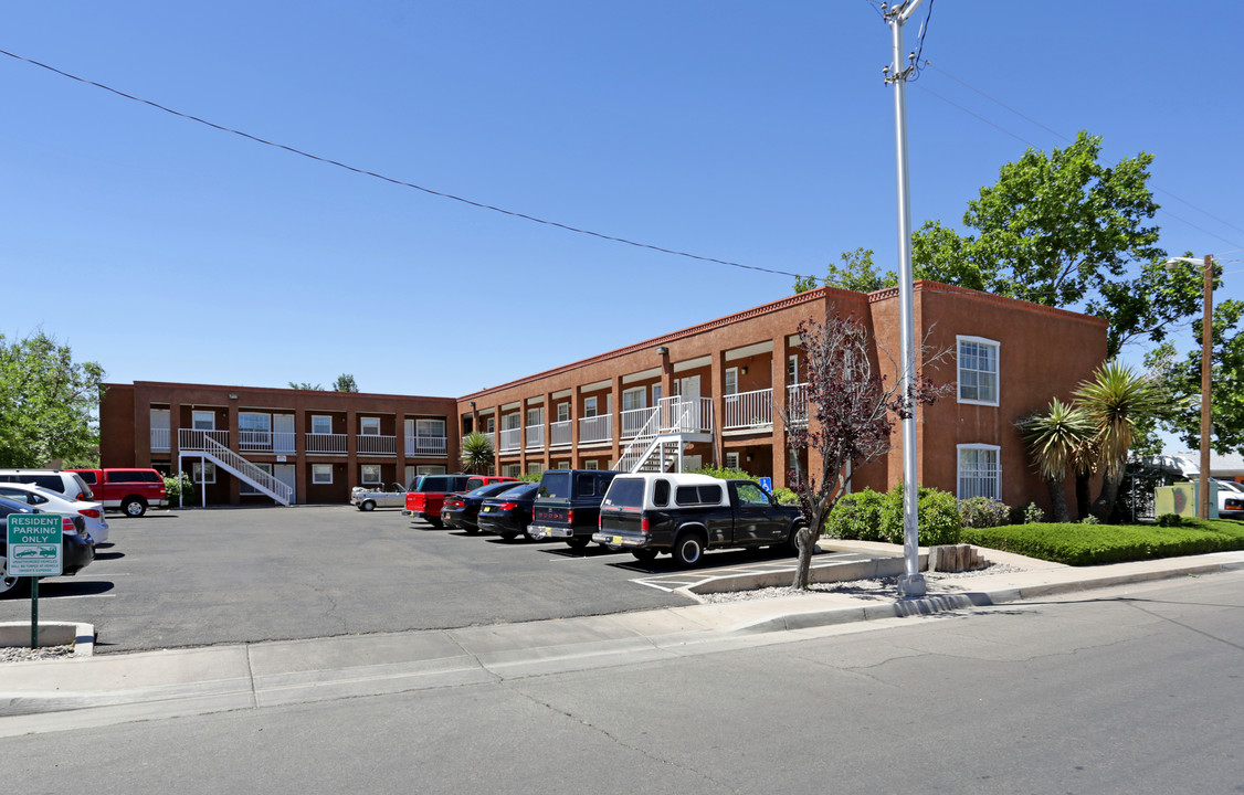 Hacienda Norte Apartments in Albuquerque, NM - Building Photo