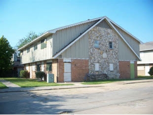 Jim Drive Townhomes in Irving, TX - Building Photo