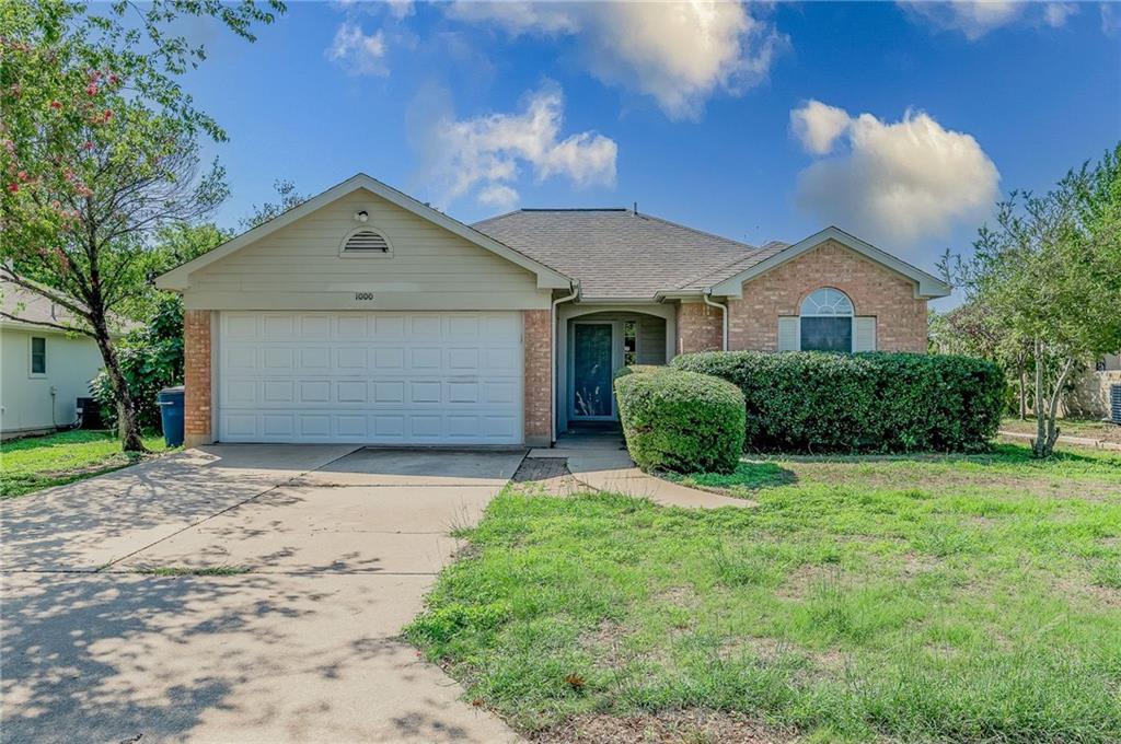 1000 Honeysuckle Dr in Leander, TX - Building Photo
