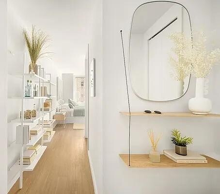 70 W 37th St in New York, NY - Building Photo - Building Photo