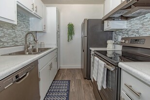 Metro on First Apartments