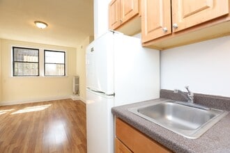 1742 N Humboldt Blvd, Unit 701 in Chicago, IL - Foto de edificio - Building Photo