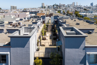 1880 Lombard St in San Francisco, CA - Building Photo - Building Photo