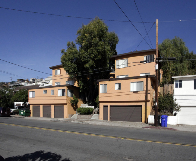 1942-1954 San Diego Ave in San Diego, CA - Building Photo - Building Photo