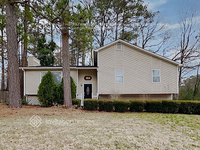 property at 1400 Glynn Oaks Dr SW