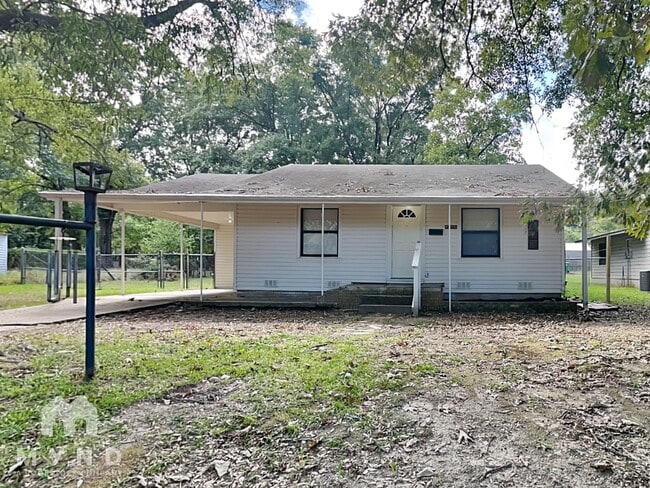 4105 Elizabeth St in Texarkana, TX - Building Photo - Building Photo