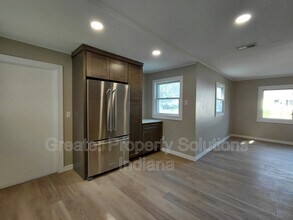 506 Parkside Ave in Valparaiso, IN - Building Photo - Building Photo
