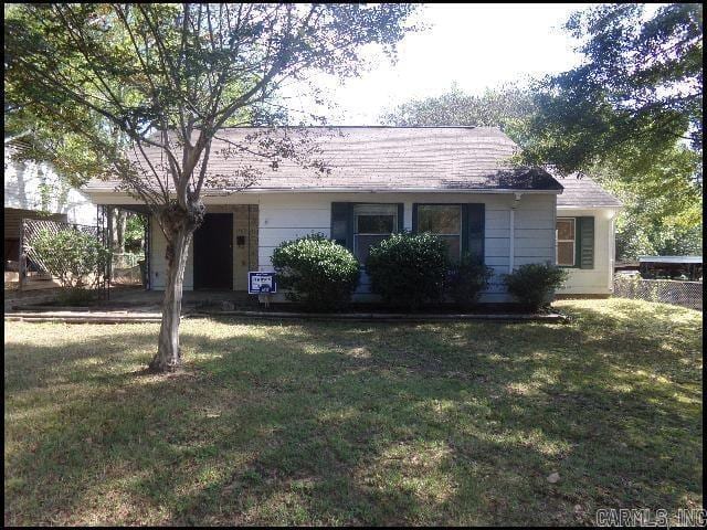 property at 1705 Lilac Cir