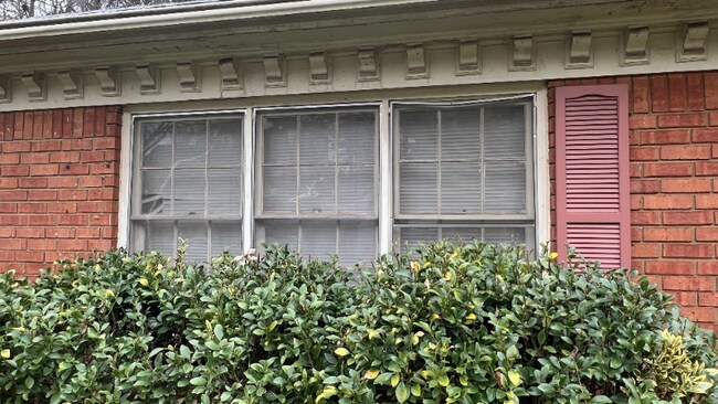 property at 3420 Southgate Trail SE